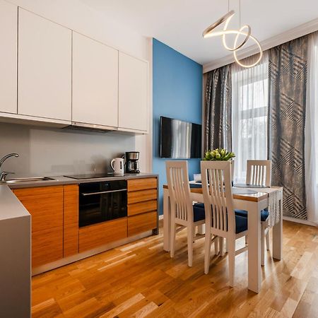 Апартаменты Wenecja Parking Gratis Moxy Te&Am Cracow Краков Экстерьер фото